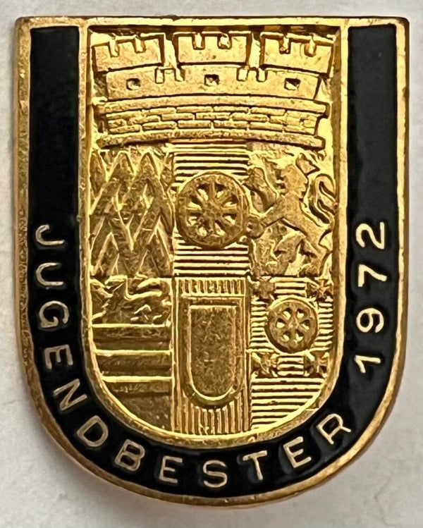 Jugendbester 1972, Germany pin badge