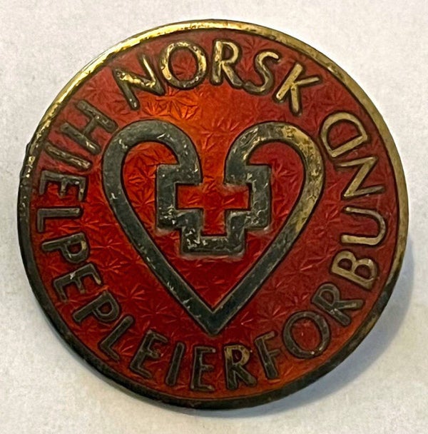 Norsk hjelpepleierforbund - eldre sølv og emaljenål