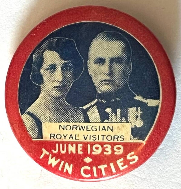 Olav & Martha Norwegian royal visitors Twin cities St.Paul & Mineapolis USA 1939 button badge