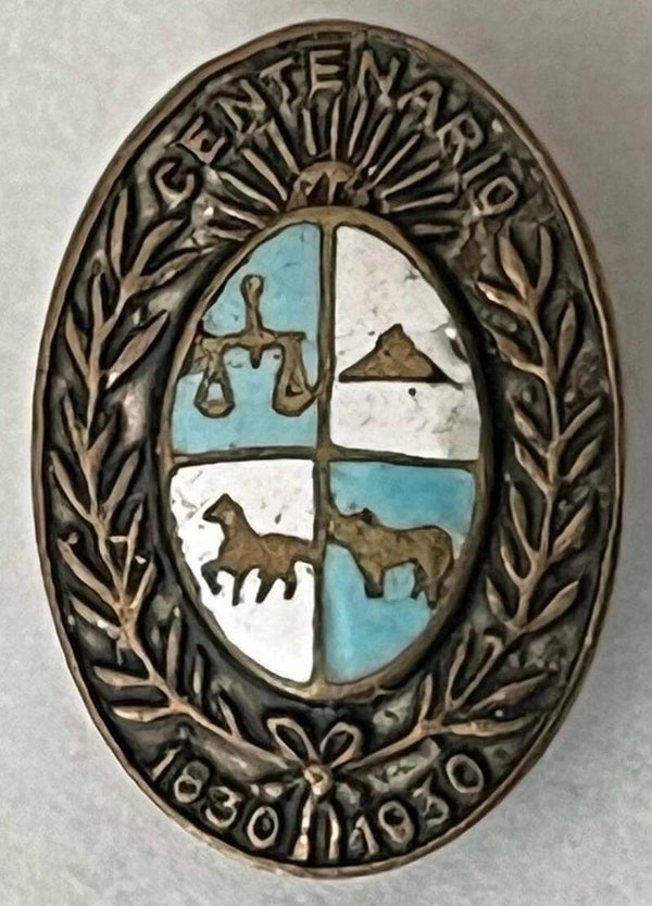 Uruguay centenario 1830-1930 coat of arms badge