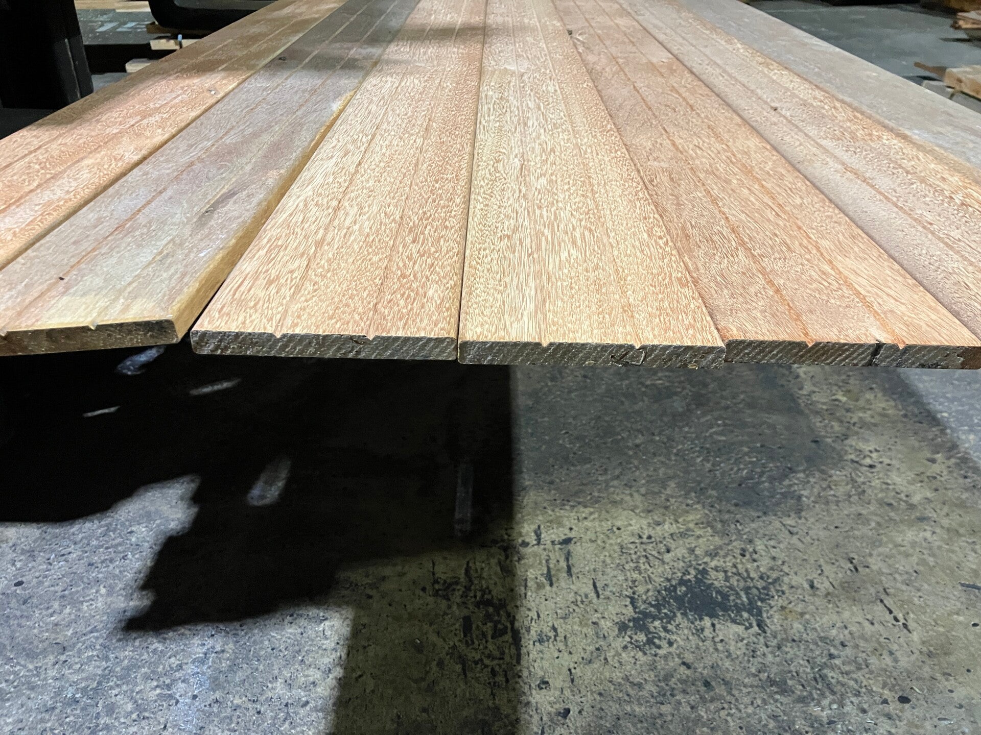 planken–vlonderplanken-schuttingplanken-Hardhout-Sucupira Amarela - 15x144mm