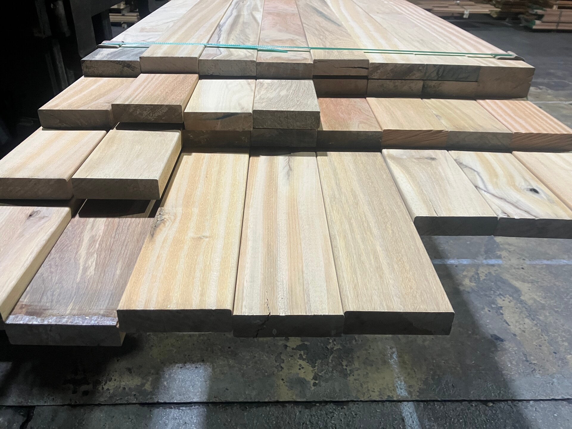 Hardhout–Piquia– terrasdelen–vlonderdelen-balken-32x115 mm