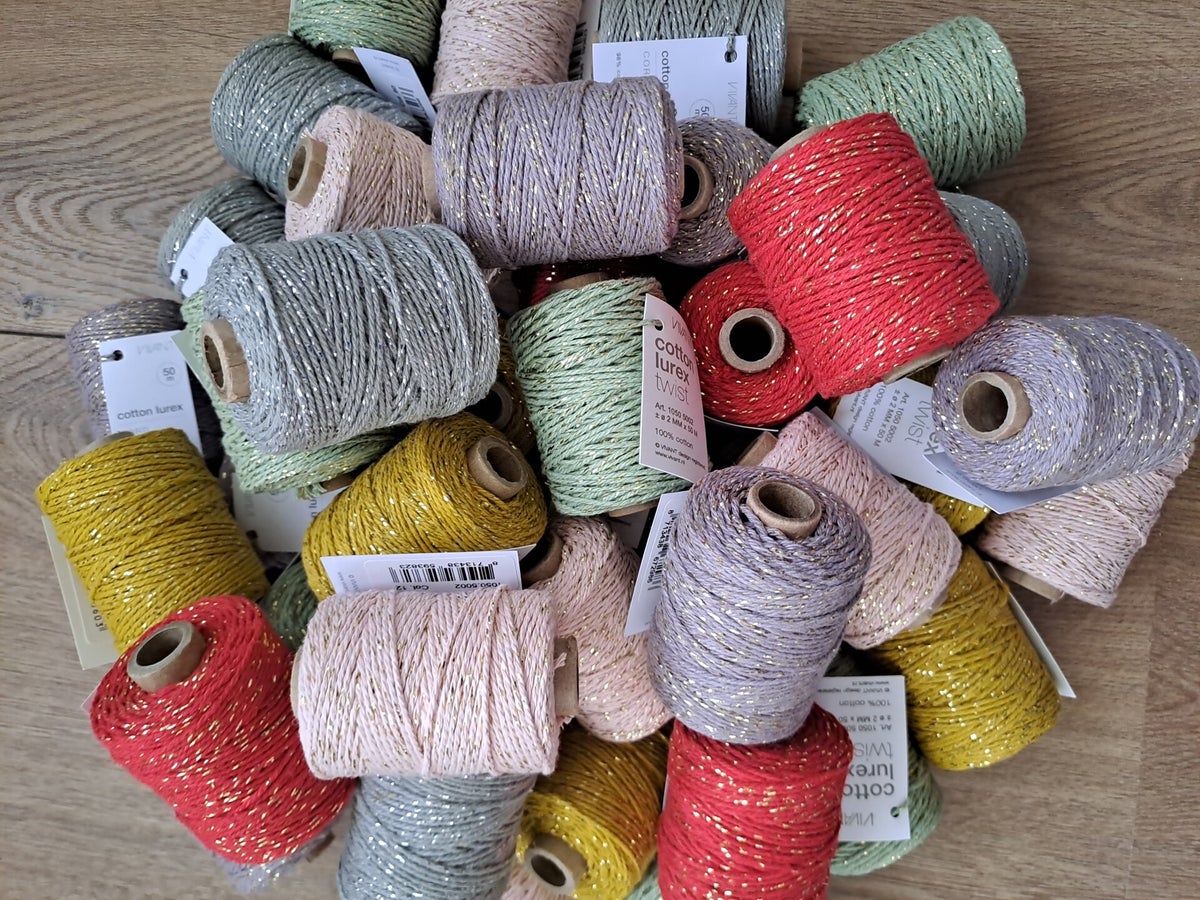 Lint / Inpakken | Kaartjes en Pakjes
