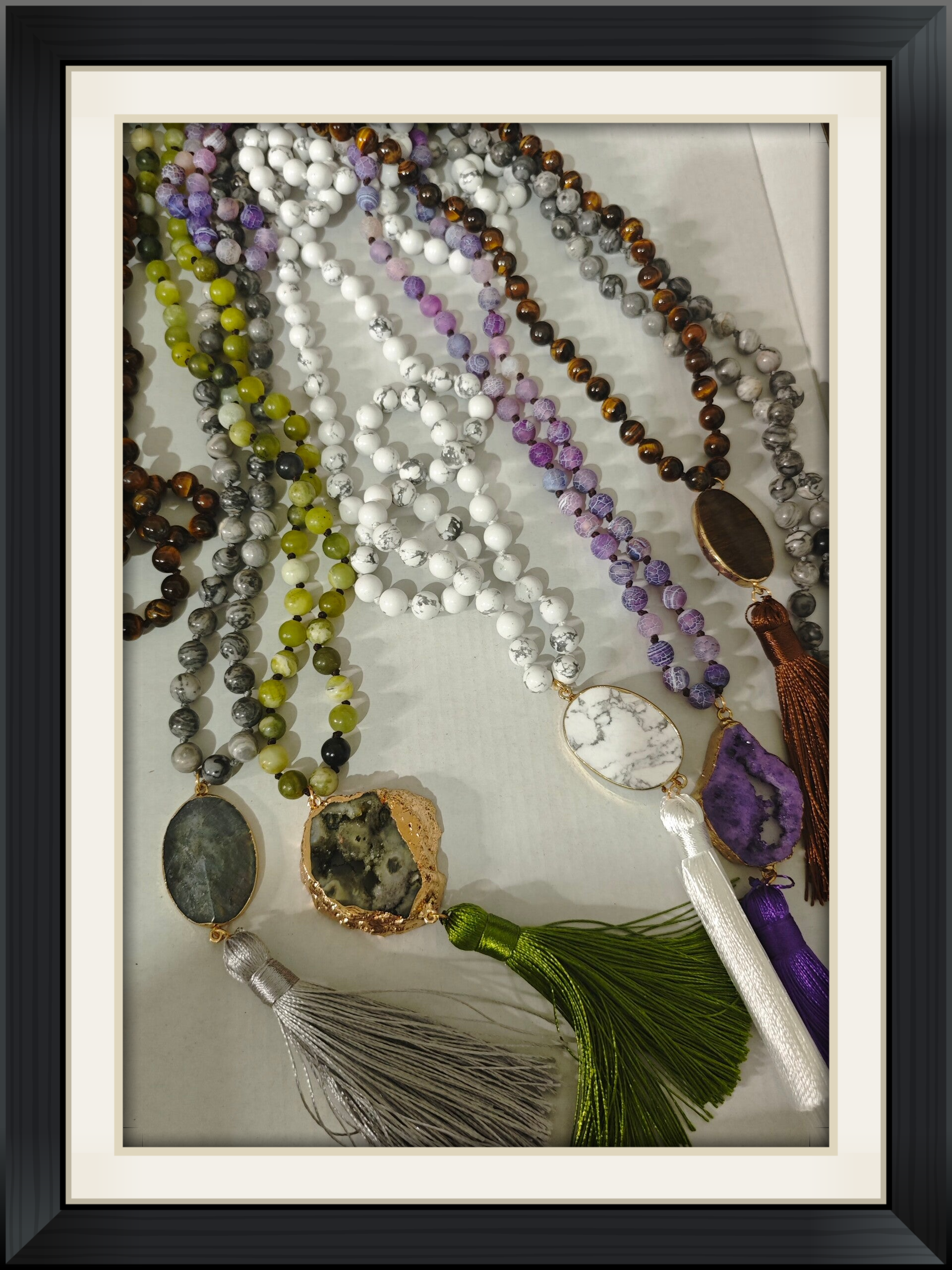 COLLARES MALAS DE MINERAL