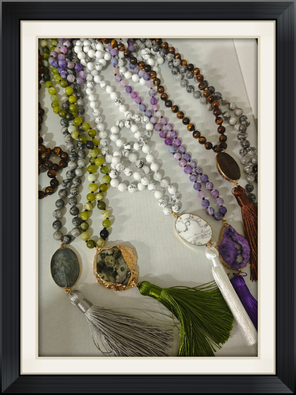 COLLARES MALAS DE MINERAL