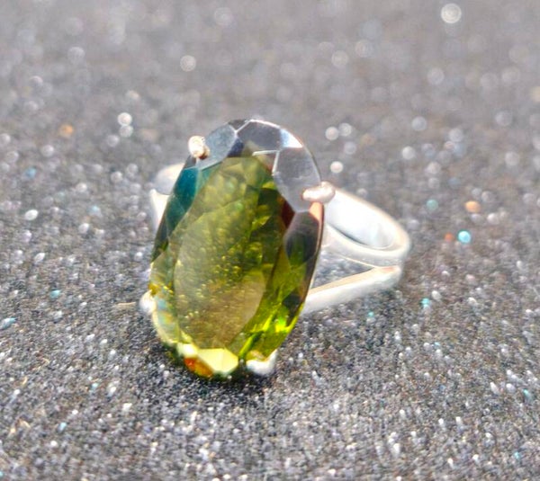 ANILLO PLATA AJUSTABLE MOLDAVITA FACETADA