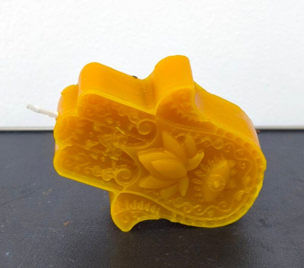 VELA CERA DE ABEJA MANO FATIMA CON LOTTO Y OJO DE HORUS 8 CM