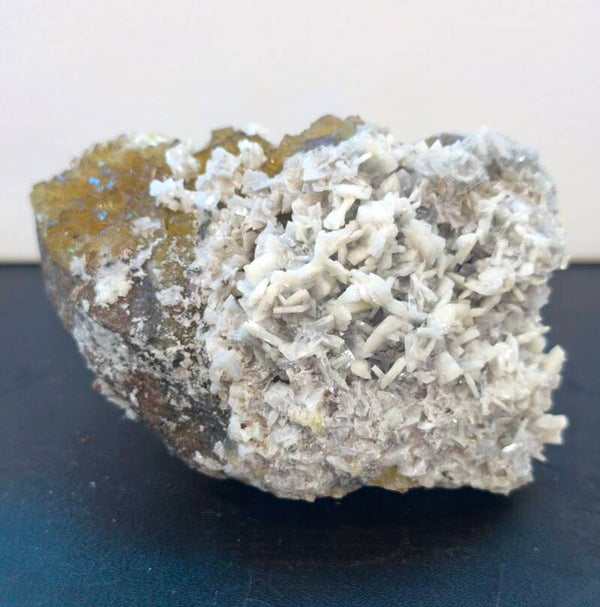 FLUORITA AMARILLA CON BARITA 11 X 8 CM