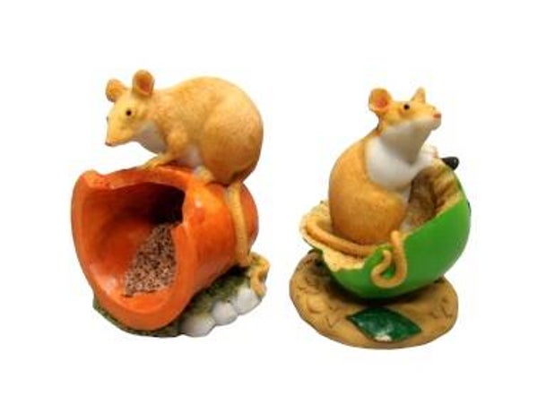 Beeldje muis (oranje emmer of groene appel of beide)
