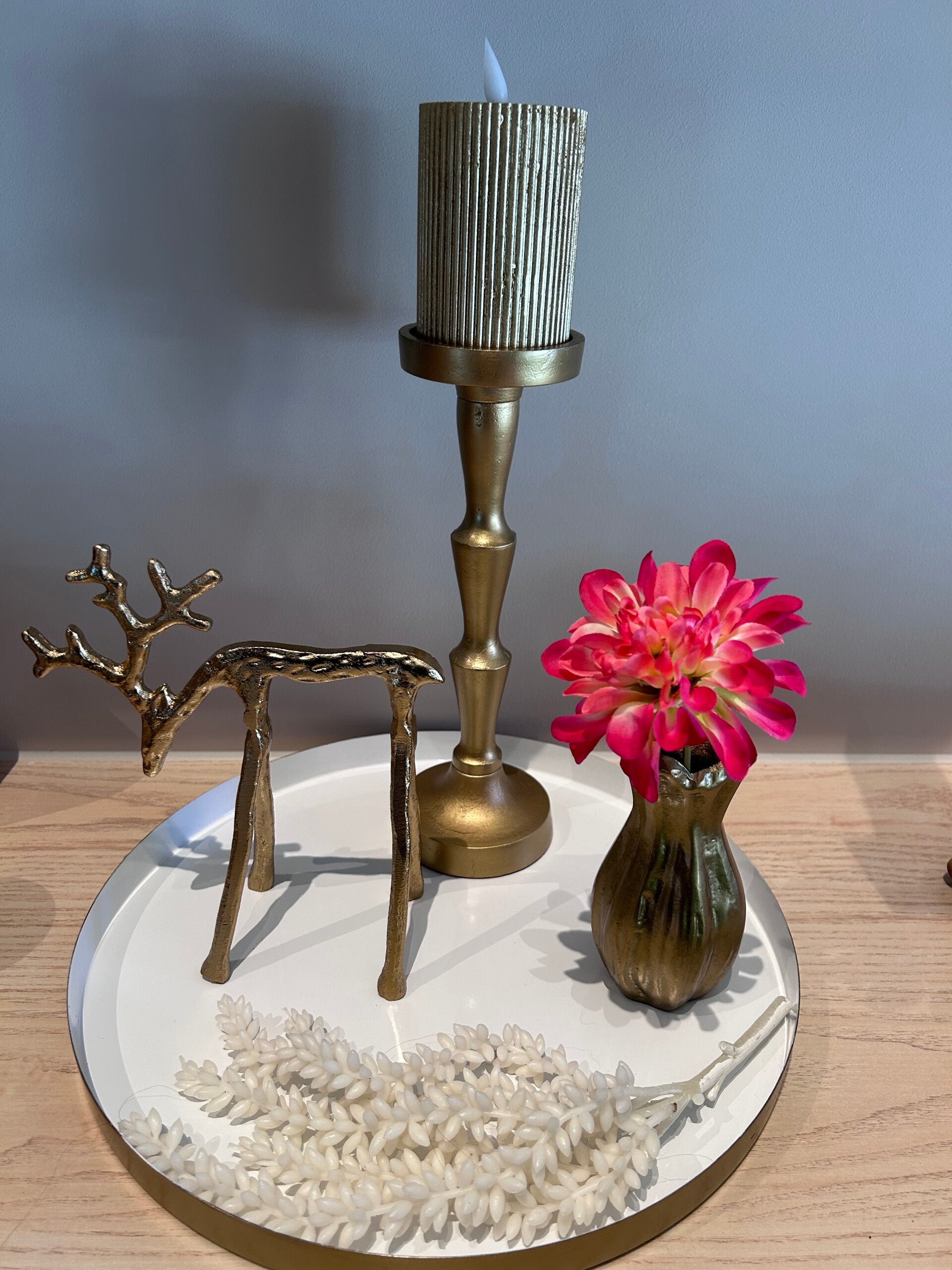 Tafeldecoratie Set | Wit | Goud | Vaasje met bloem | Kandelaar | Ledkaars | Rendier