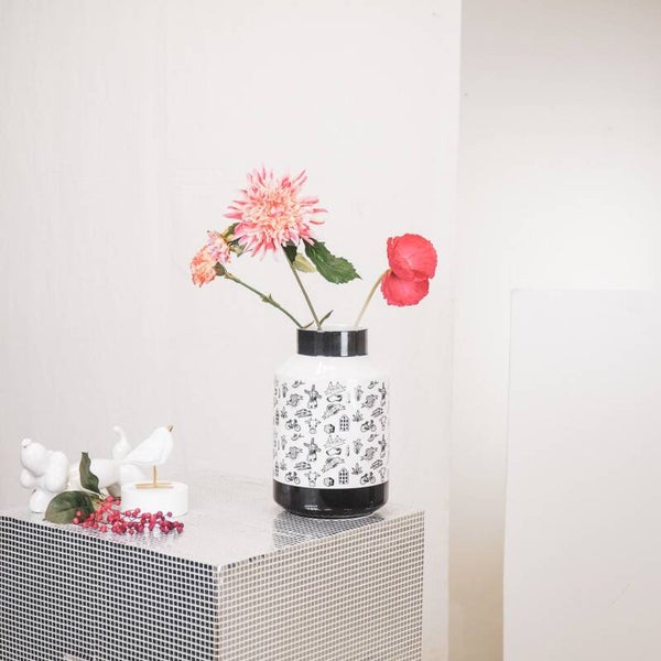 🖤 Vaas Dutch Black – Keramiek met Hollandse Print 30 cm | Housevitamin