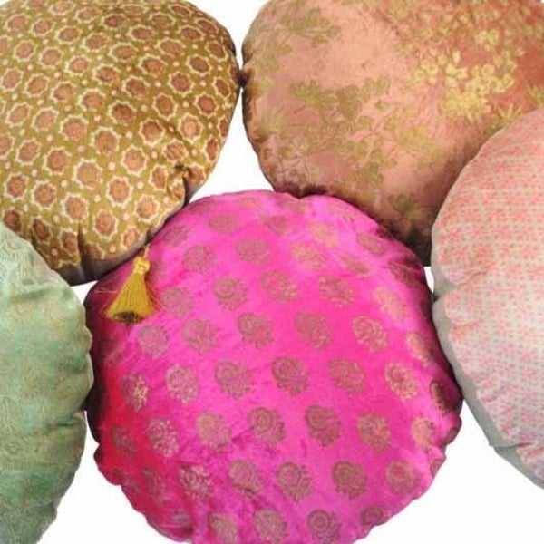 Prachtig Boho Chic rond fluwelen Kussen in roze met goud
