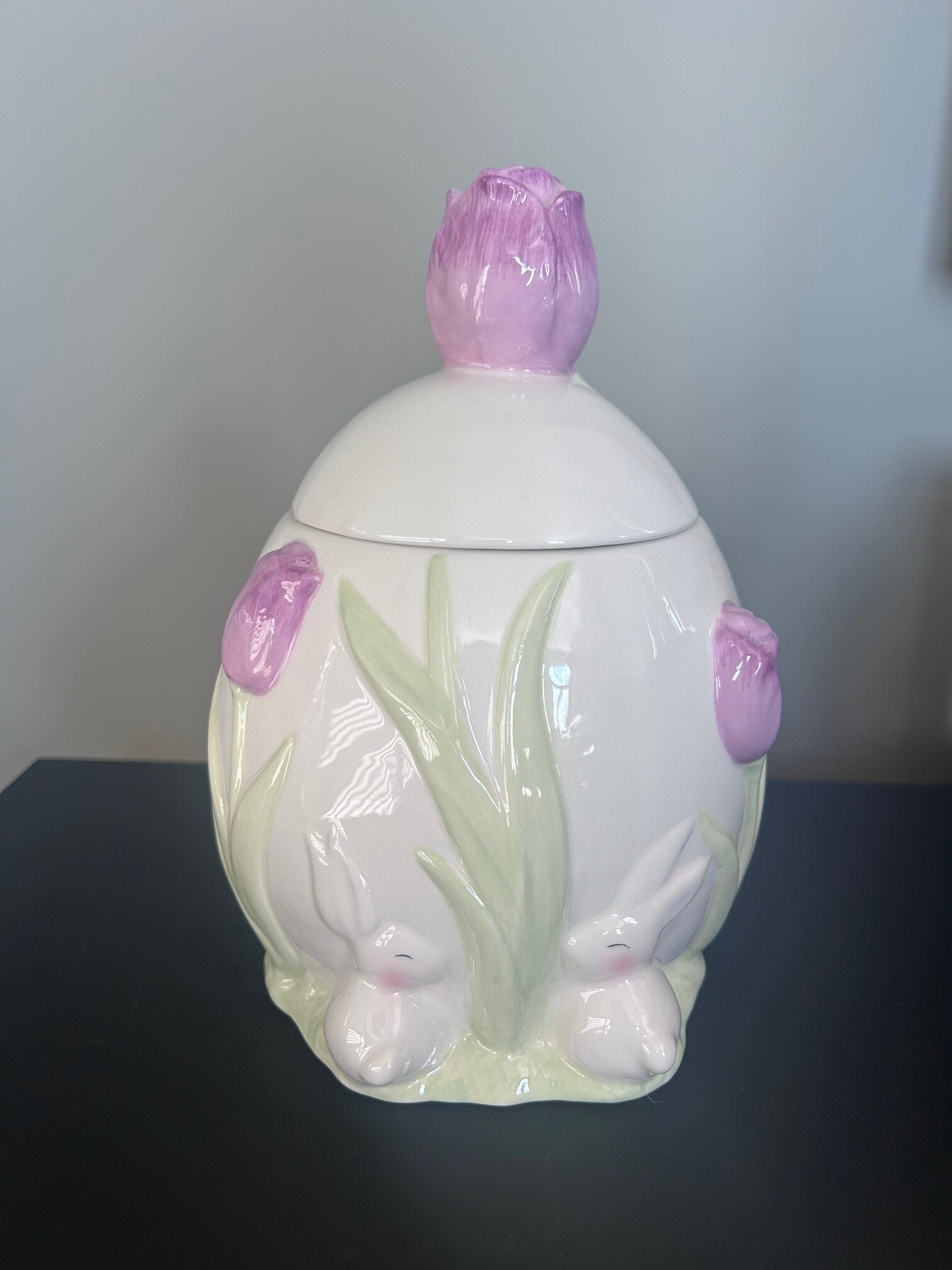 Voorraadpot Konijn & Tulp Paars – Stijlvolle Opberger voor Pasen! 🐰💜
