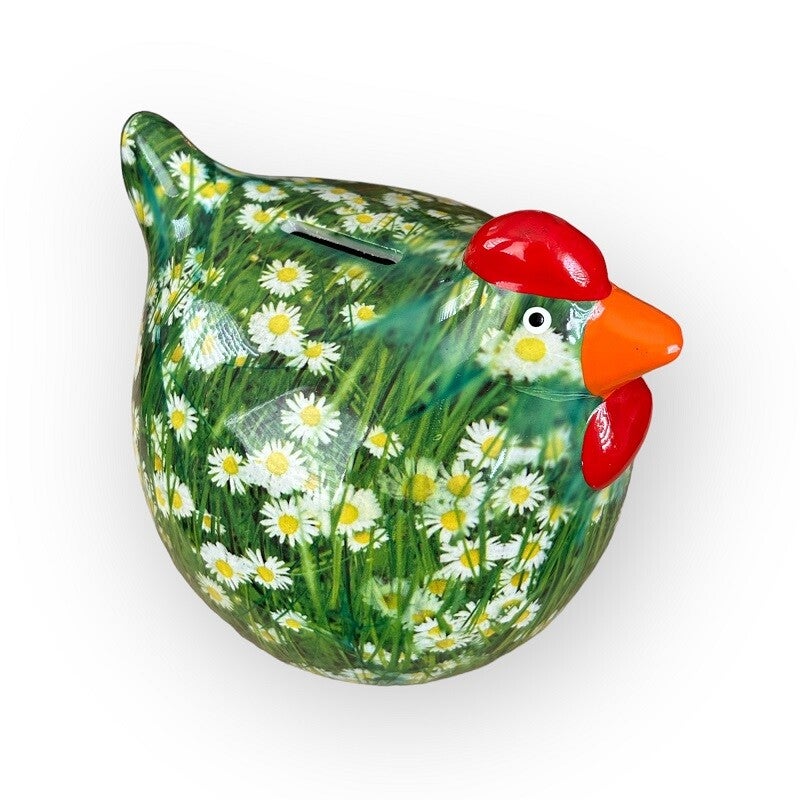 Decoratieve spaarpot kip Cloe met Madeliefjes in gras