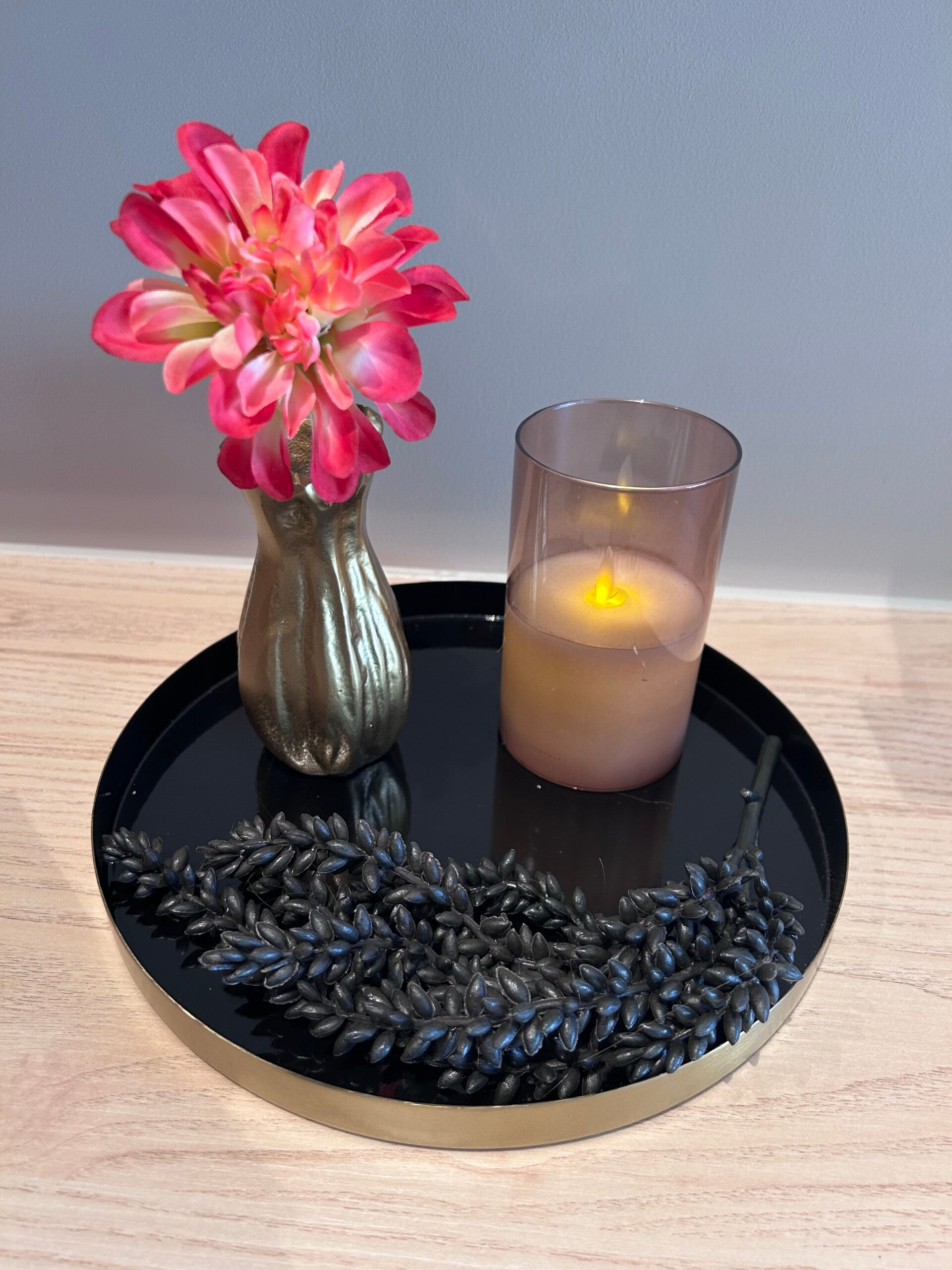 Tafeldecoratie Set | Zwart | Goud | Vaasje met bloem | Ledkaars in glas