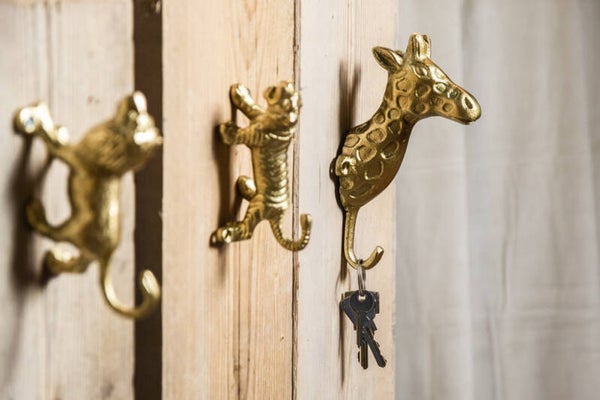 Wandhaak | Giraffe | Giraffekop | Goud | Mars & More | Aluminium | 10x7x18,5cm