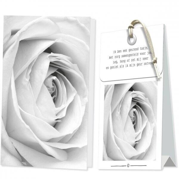 Kaart met bijpassend geurzakje roos