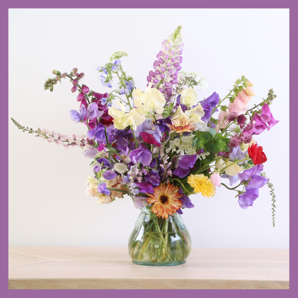 wenskaart bloemen in vaas paars COMING SOON