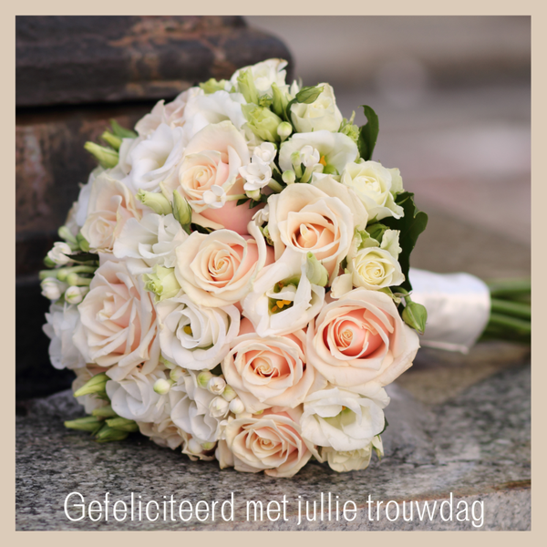 wenskaart gefeliciteerd met jullie trouwdag boeketje zalmkleur COMING SOON