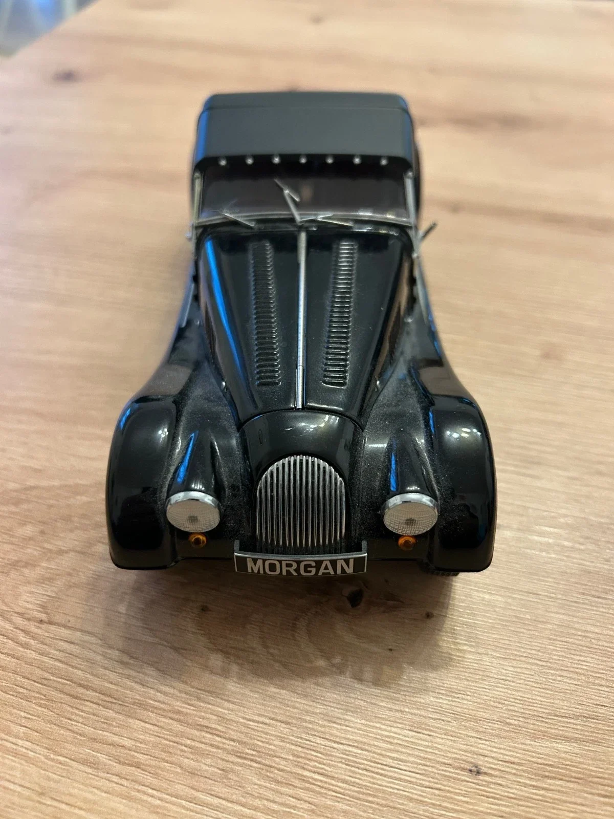 Morgan Kyosho 1:18