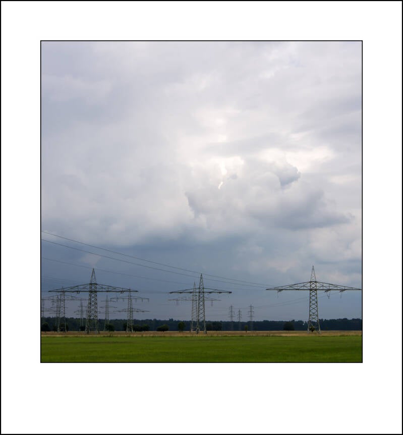 0e050026f-standard.jpg