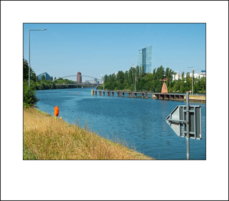 dscf3884f-standard.jpg
