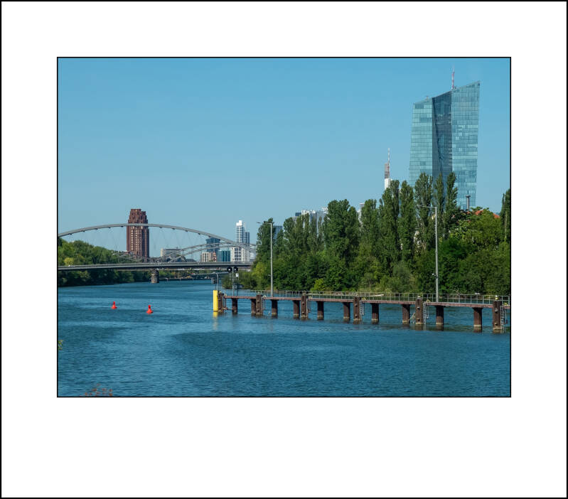dscf3889f-standard.jpg