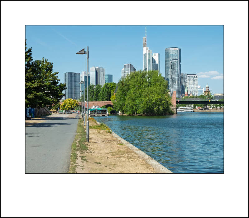 dscf3910f-standard.jpg