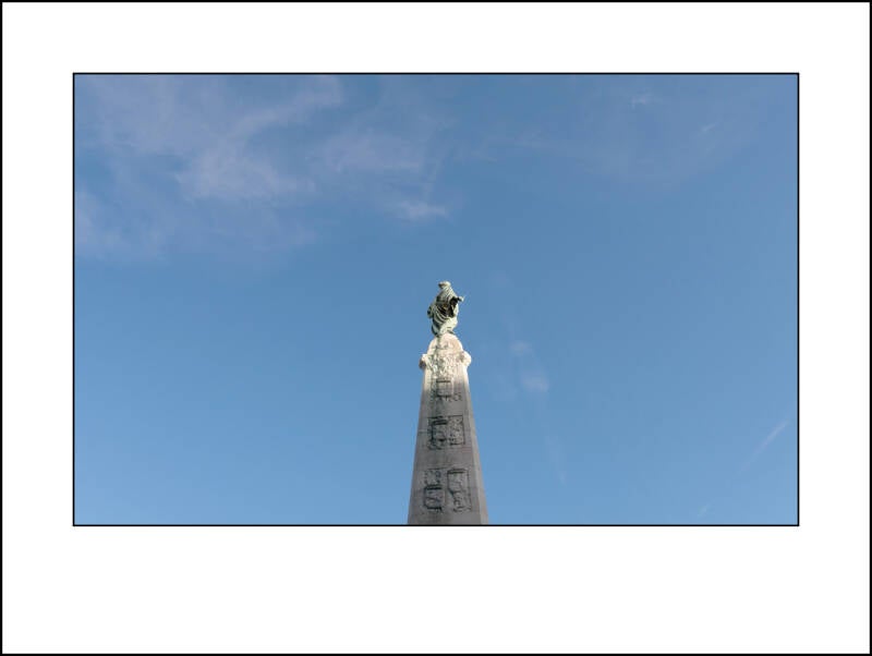 p1010745f-standard-n16zsl.jpg