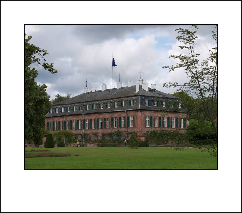p1040733f-standard.jpg