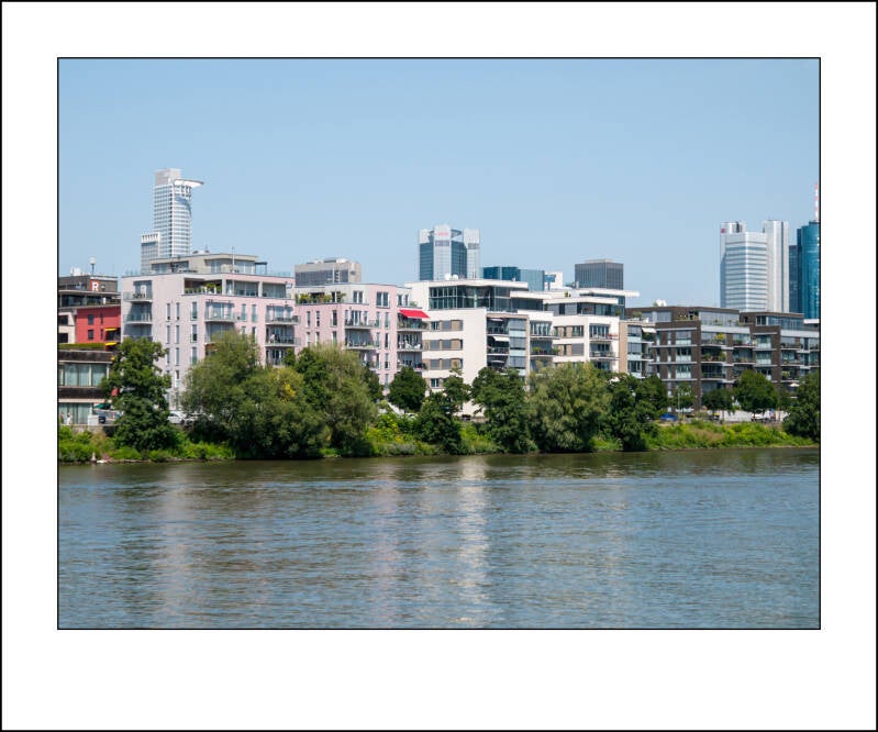 p1050769f-standard.jpg