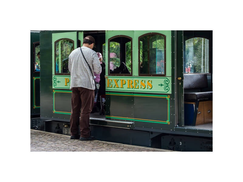 s0401153f-standard.jpg