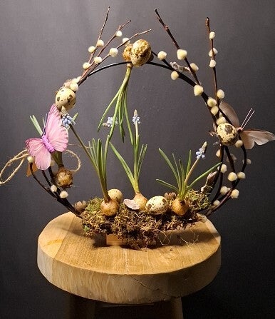 Voorjaarsring opgemaakt - vlinder