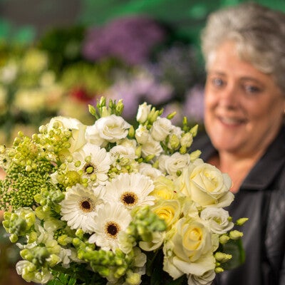 Bloementaart in witte tinten