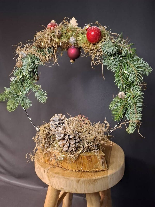 Ring opgemaakt in kerst (roodtinten)