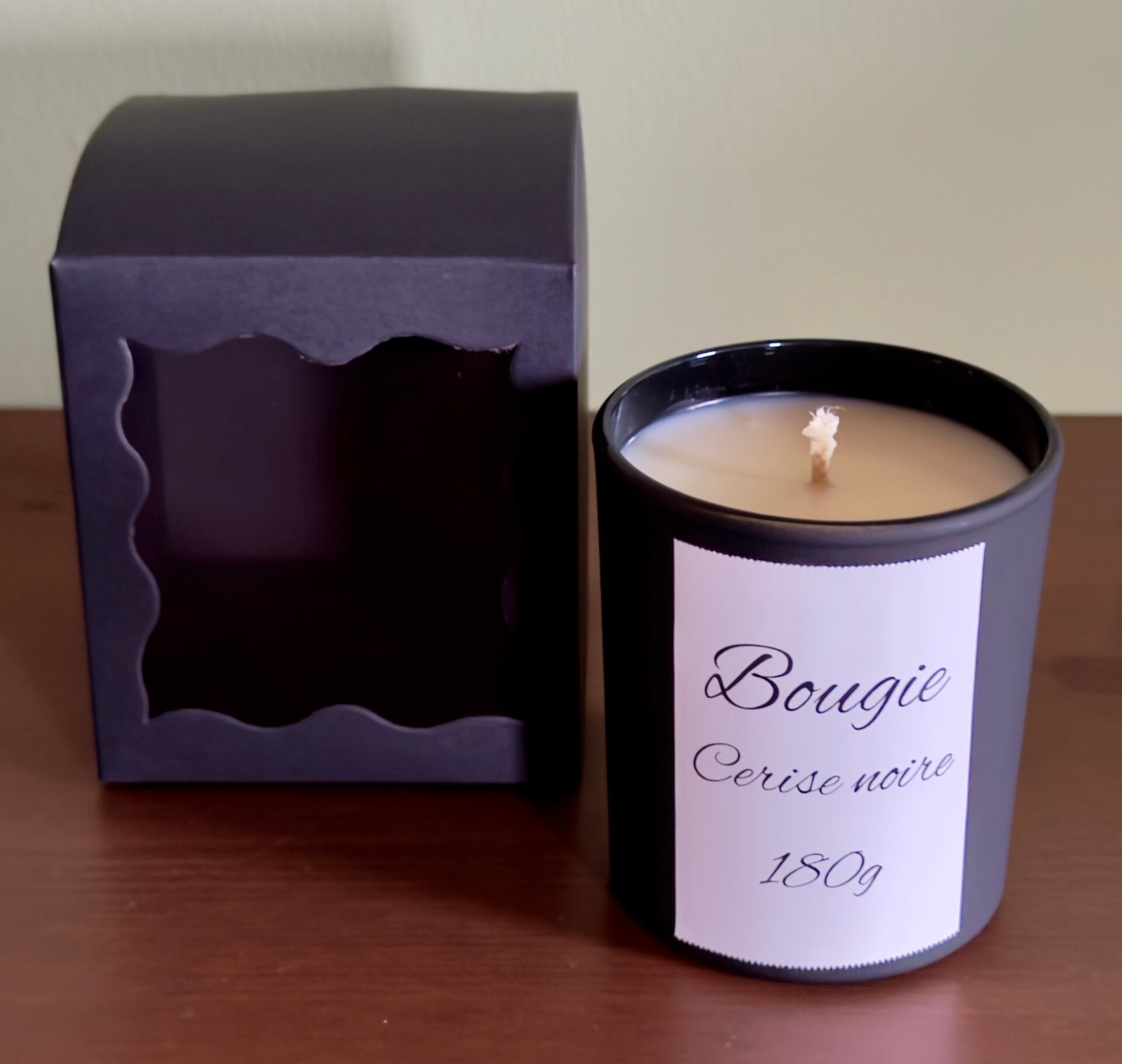 Bougie coulée 180gr cerise noire