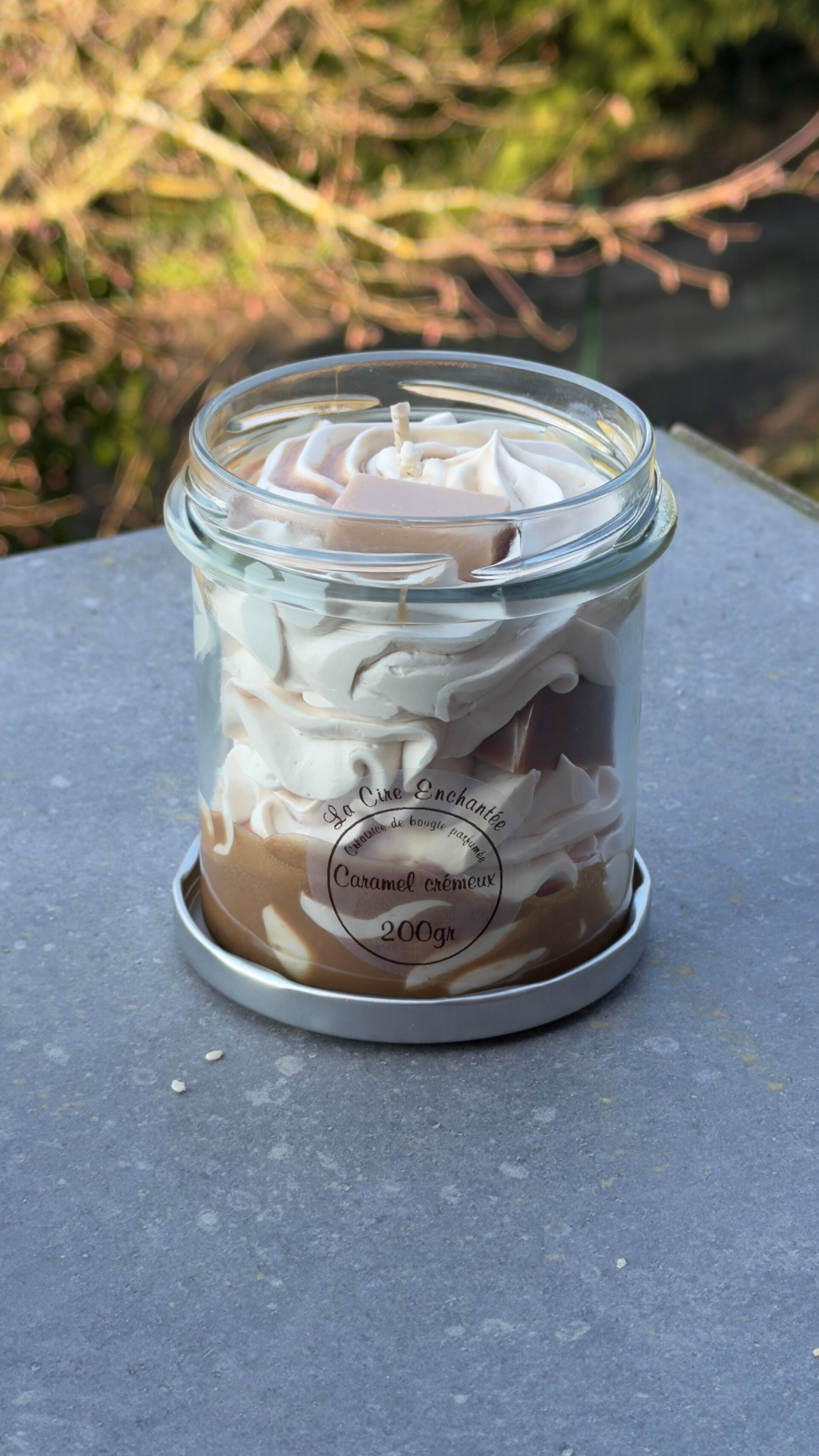 Bougie gourmande pot fermoir caramel crémeux