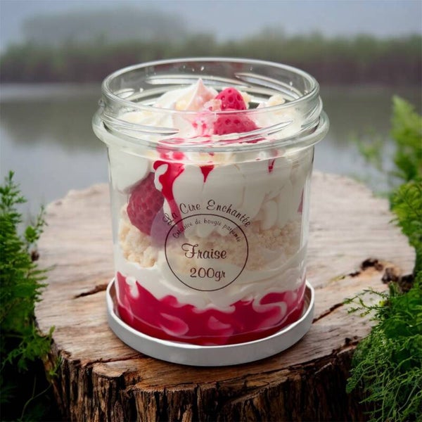 Bougie gourmande pot fermoir 200gr fraise