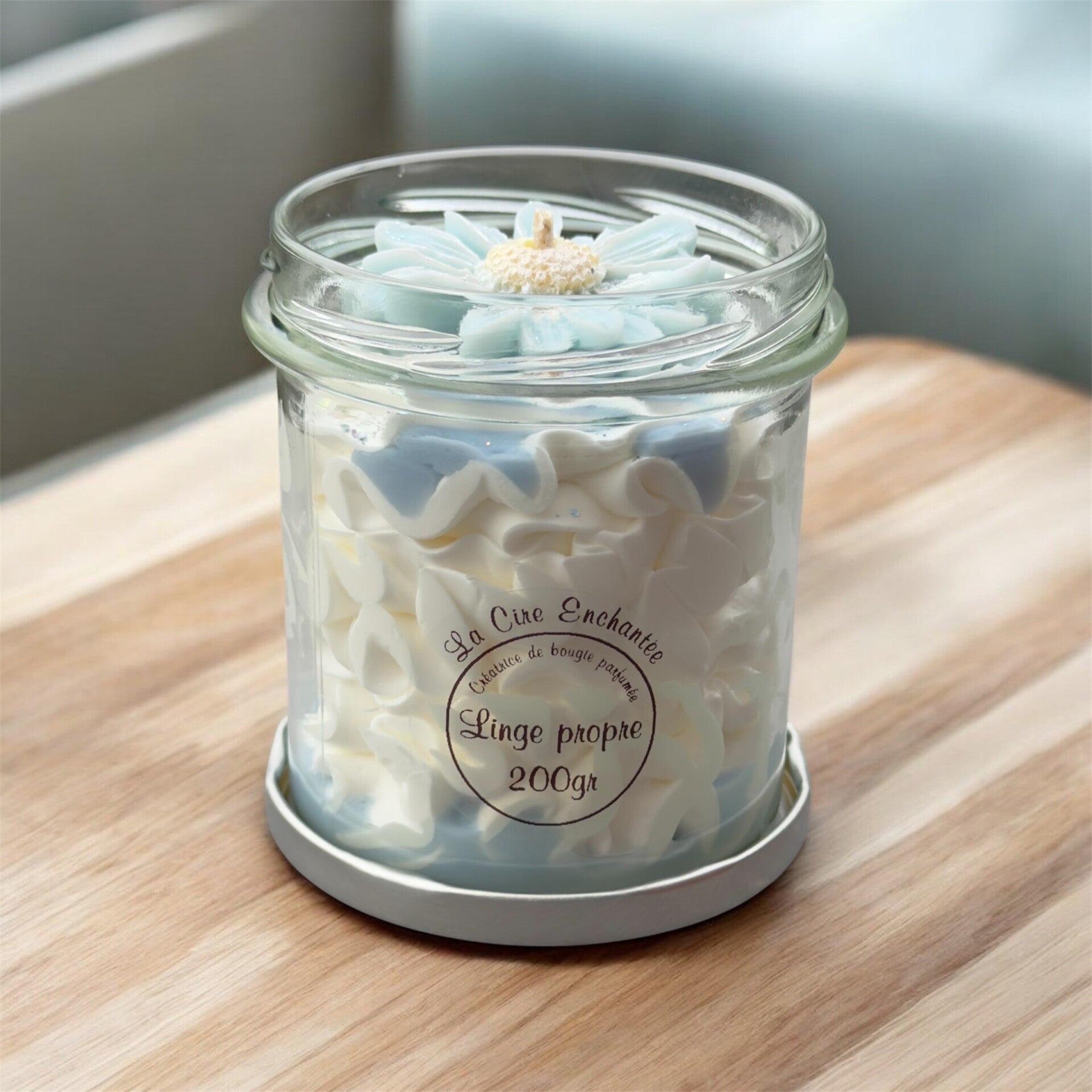 Bougie gourmande pot fermoir 200gr linge propre