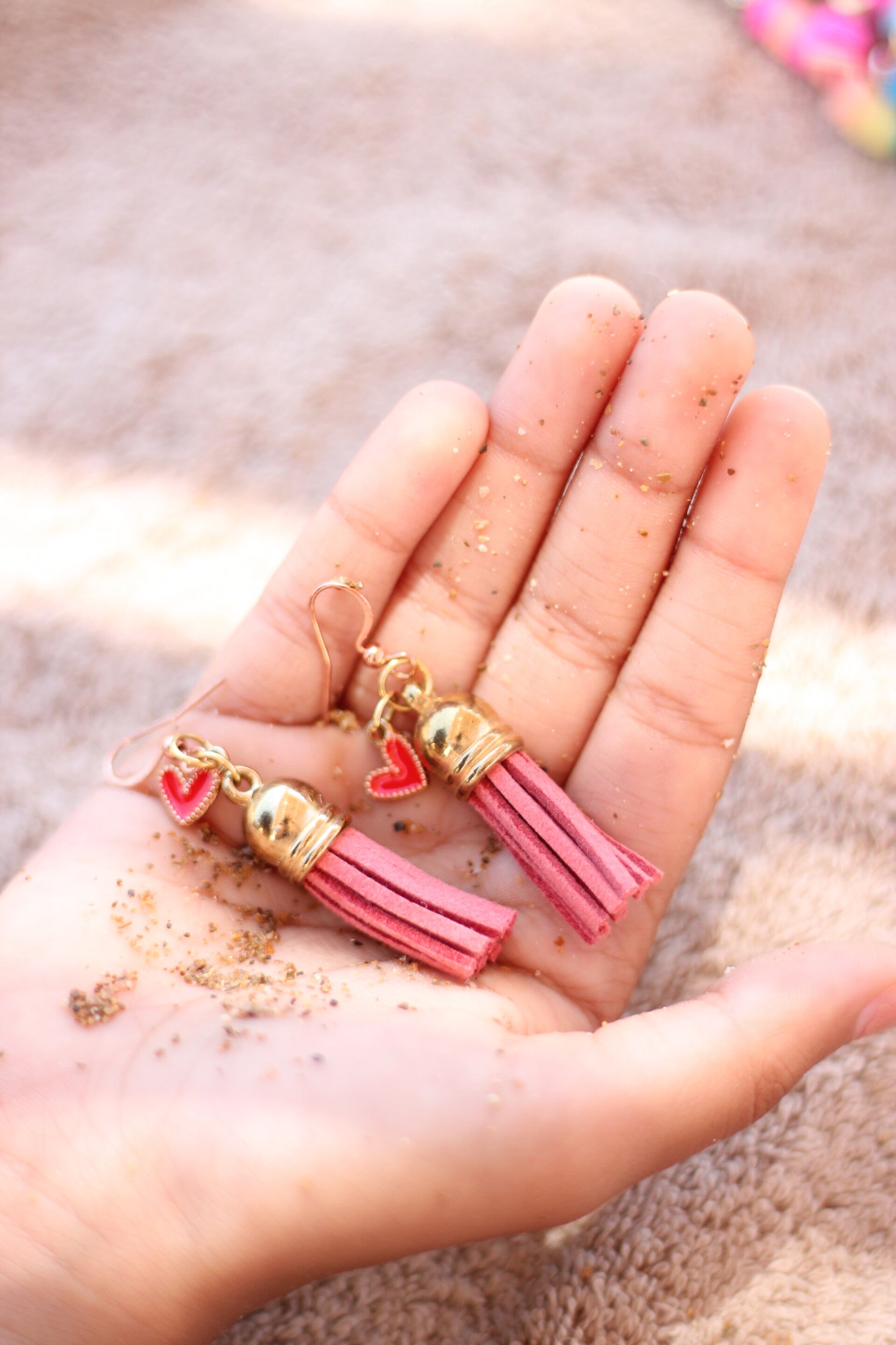 Kleine oorbellen met kwastje