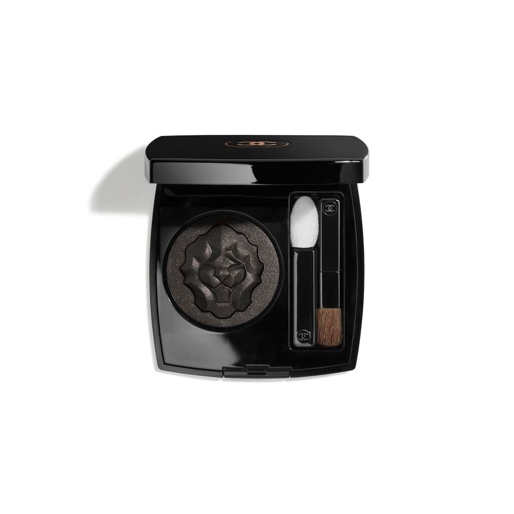 Chanel eye shadow - Black 