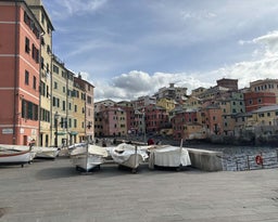 petit port de pecheur à Genes en Italie