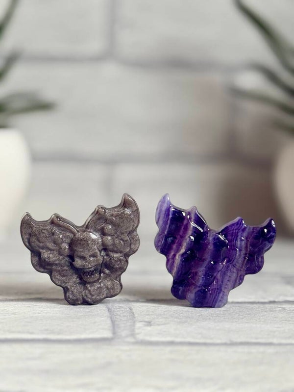 Skull Moth Carvings ✨