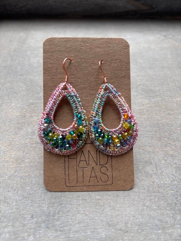 Hanger met gehaakte druppel met kraaltjes