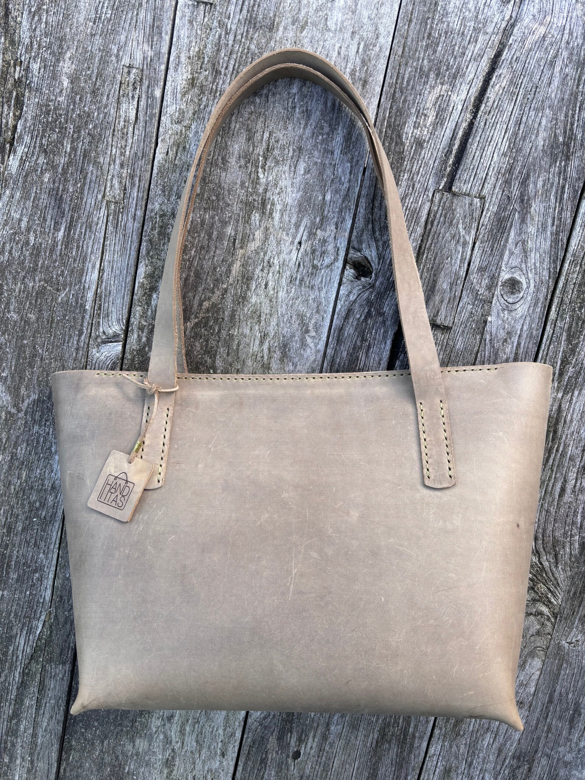 Grote shopper in lichtgroen leer