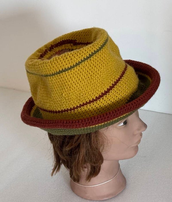 Bonnet jaune