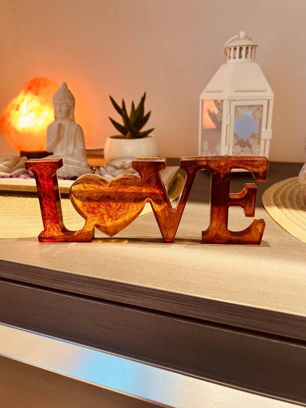 L♥VE