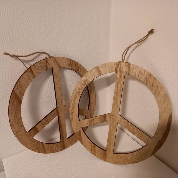 2 Peace Zeichen aus Holz zum Aufhängen je 30cm Basteln  und Dekorieren