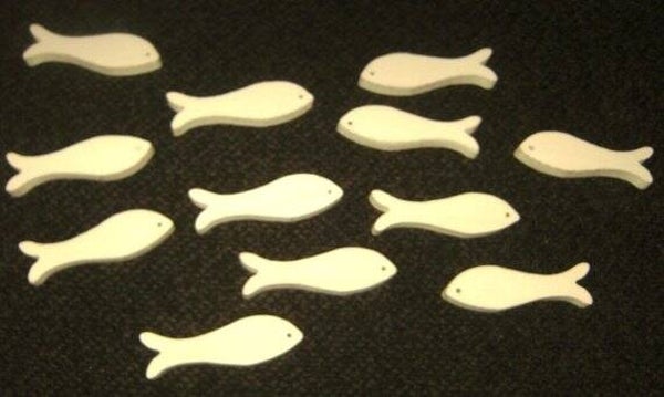 12 weiße Holzfische Fische weiß 6 cm Kommunion Streudeko Konfirmation Fisch neu