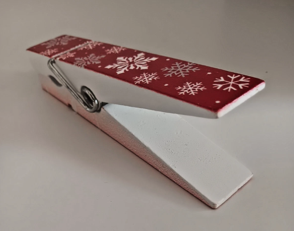 weihnachtliche Riesen Holzklammer 13cm rot weiß Riesenklammer neu